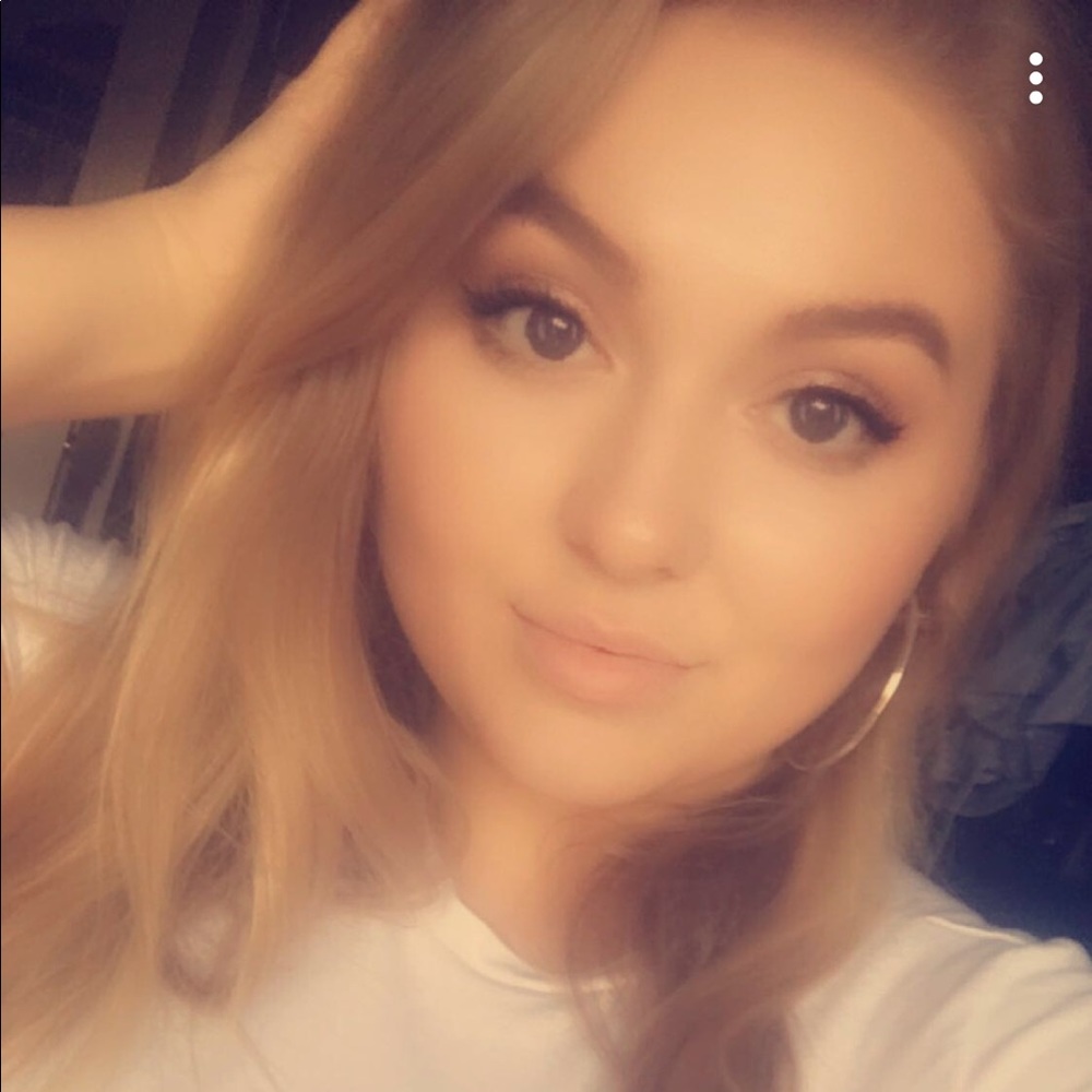 Meet your Posher, Amanda